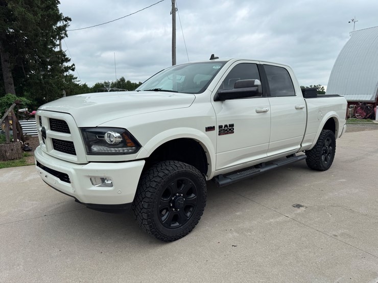 2016-dodge-ram-2500-image-1