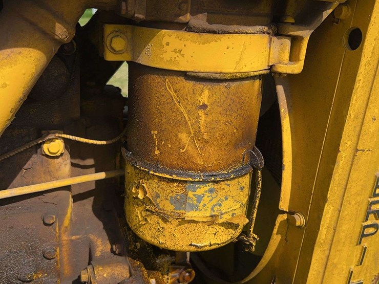 caterpillar-r4-image-12