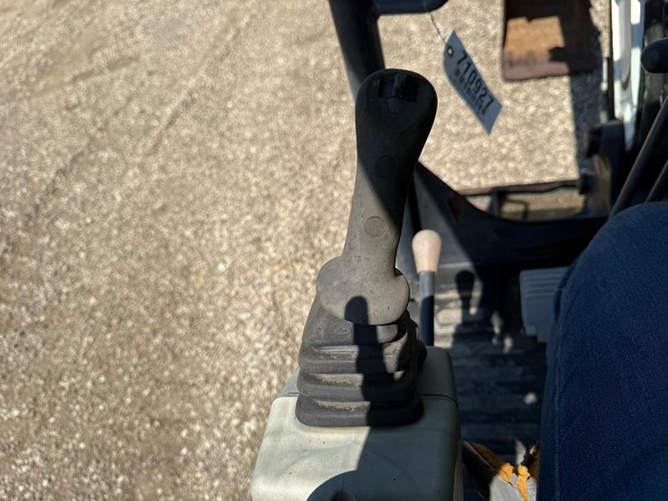 2013-bobcat-e26-image-25