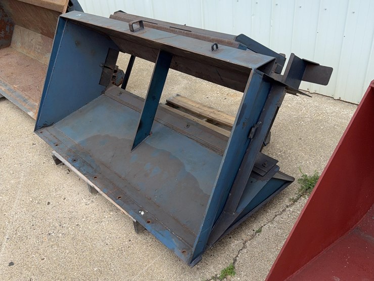 separating/bagging-bucket-image-2