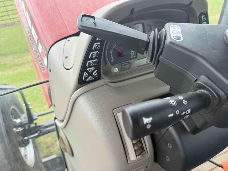 2008-case-ih-maxxum-125-image-15