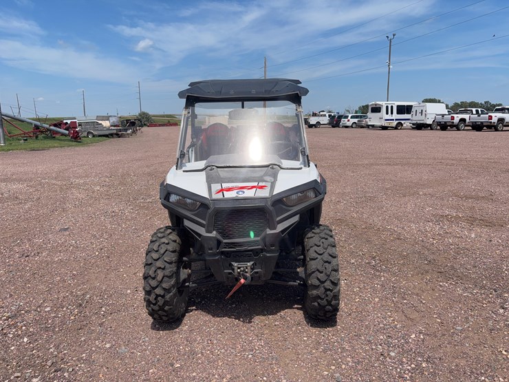 polaris-rzr-900-image-2