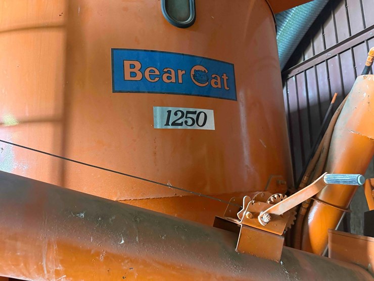 bear-cat-1250-grader-image-2