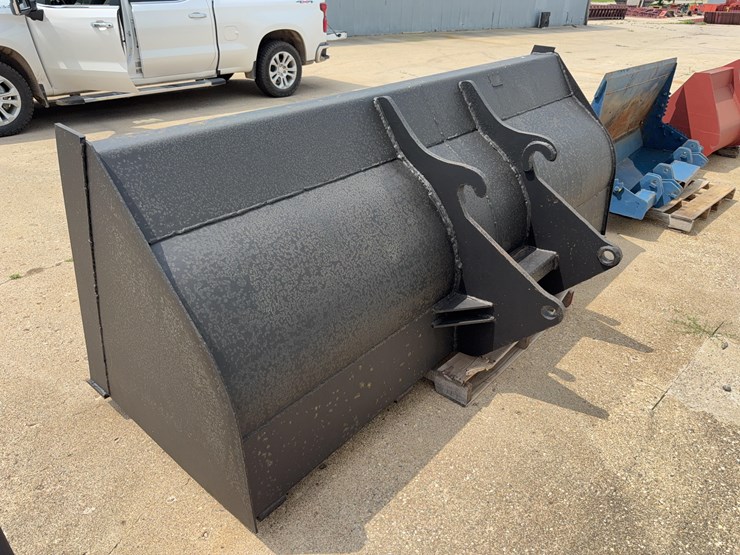 loader-bucket-image-3
