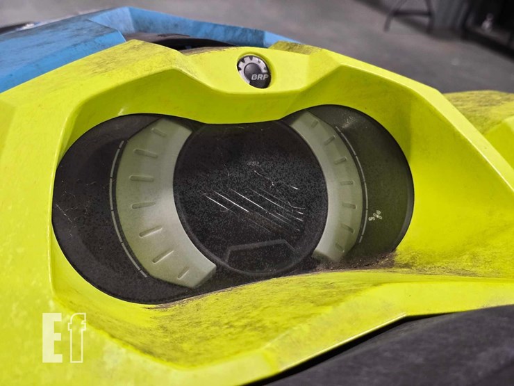 sea-doo-gti-se-155-jet-ski-image-11