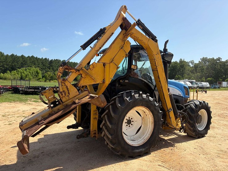 2010-new-holland-t6030-image-3