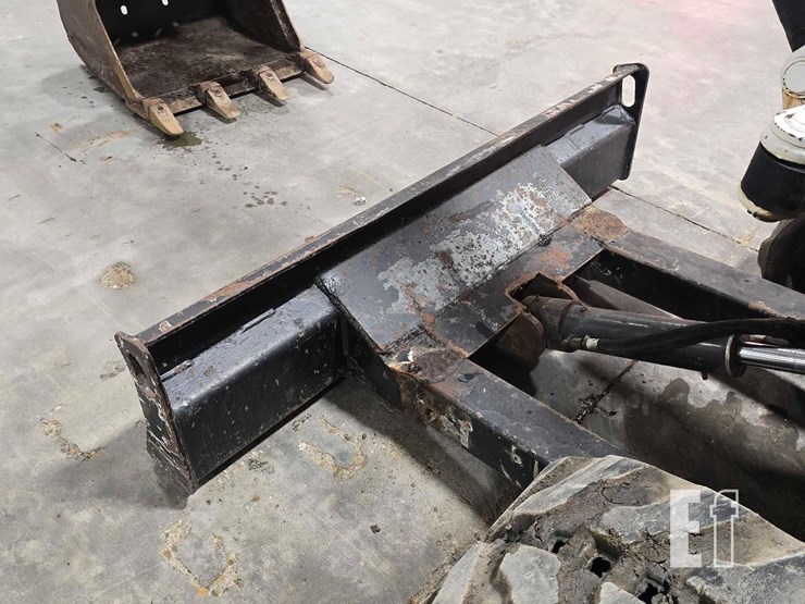 2008-bobcat-325g-image-16