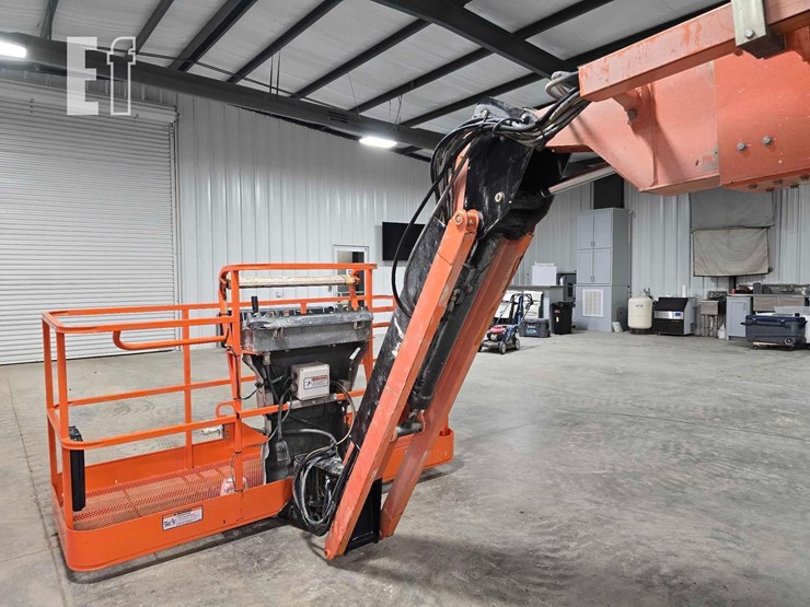 2007-jlg-660sj-image-18