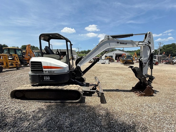 2017-bobcat-e50-image-5