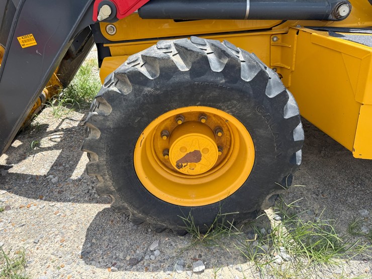 #43053-•-2024-john-deere-320p-backhoe-loader-1t0320pacrfx07150-inv#-43053-image-23