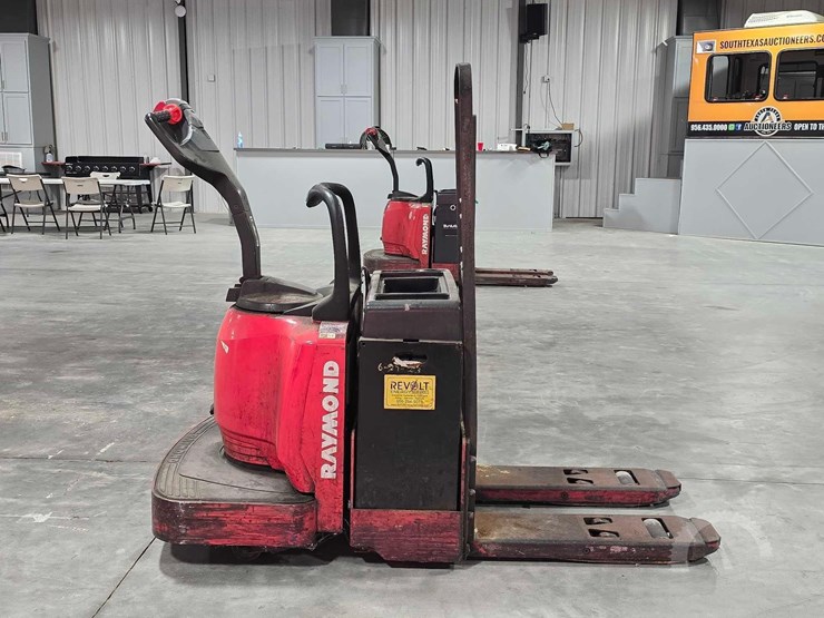 raymond-8400-image-17