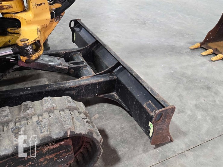 2019-caterpillar-303.5e2-cr-image-15