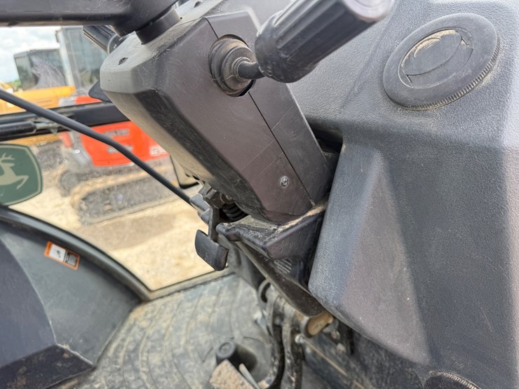 #43053-•-2024-john-deere-320p-backhoe-loader-1t0320pacrfx07150-inv#-43053-image-58