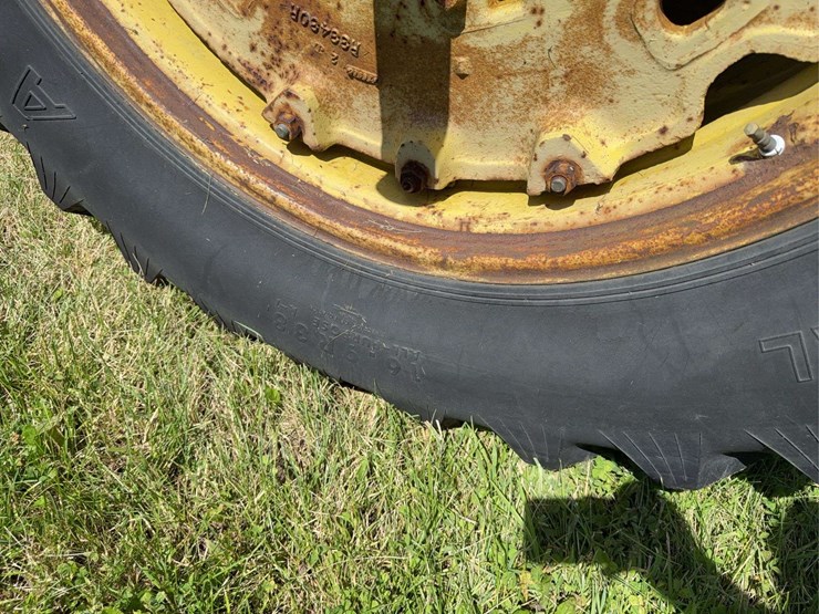 john-deere-4020-image-9