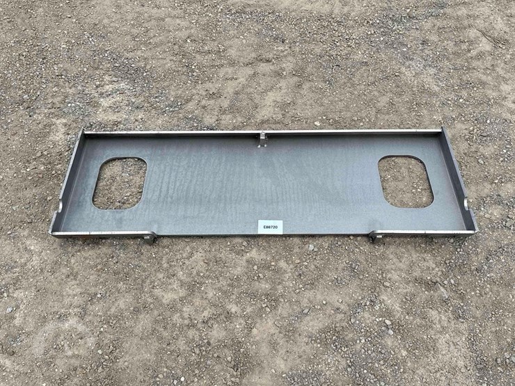 2026-future-ft-s10-mini-skid-steer-mounting-plate-image-1