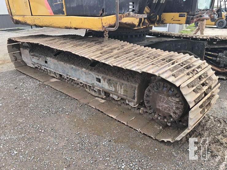 2014-caterpillar-320el-image-36