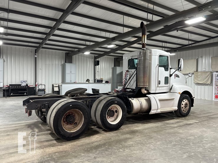 2009-kenworth-t660-image-3