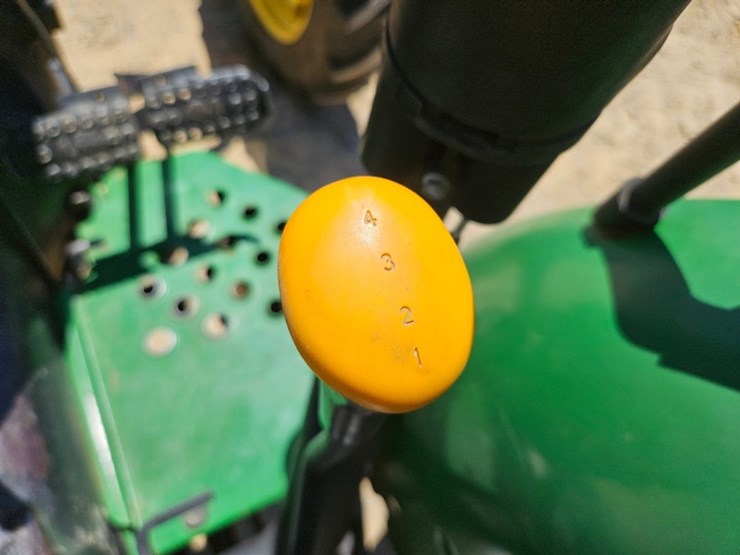 john-deere-5105-image-31