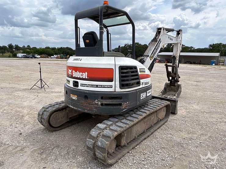 2019-bobcat-e50-mini-excavator-image-3