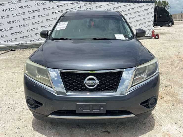 2013-nissan-pathfinder-image-25