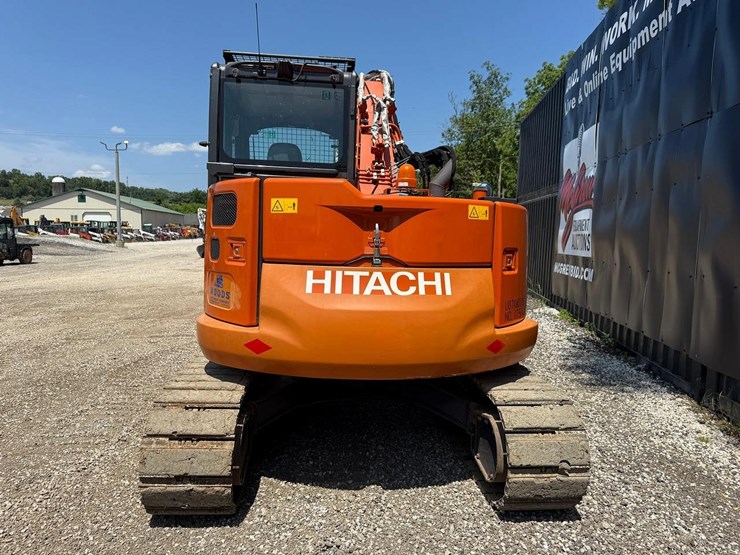 2021-hitachi-zx75us-5b-image-3