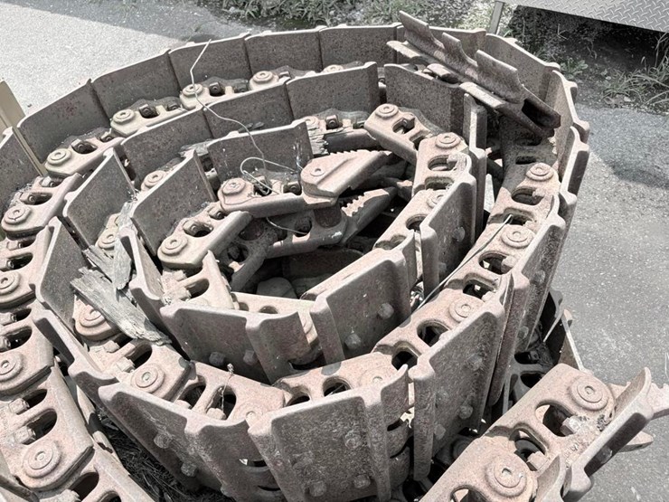 caterpillar-d4c-image-3