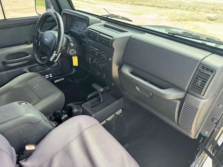 2006-jeep-wrangler-image-12