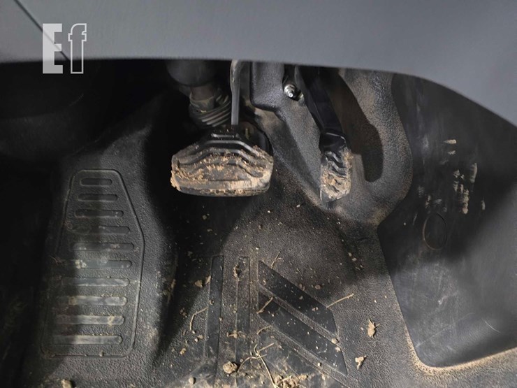2015-ford-transit-image-11