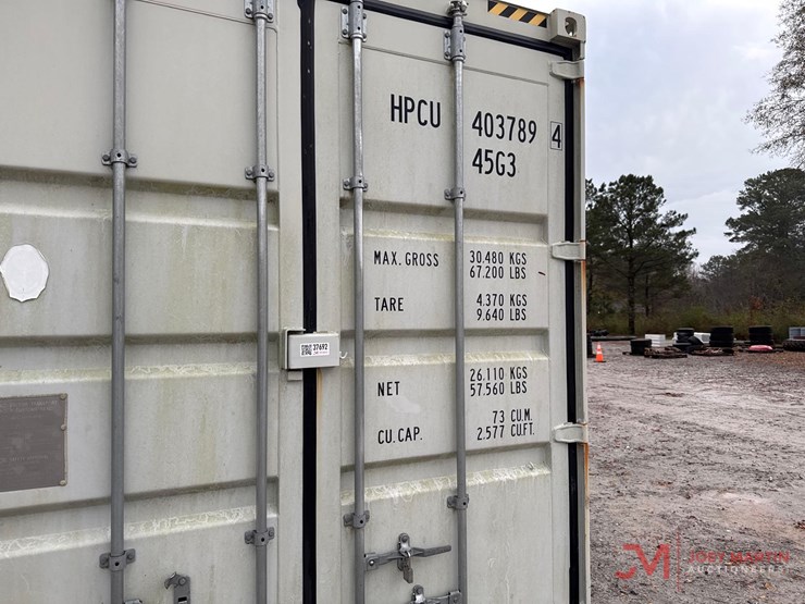 40'-shipping-container-image-4