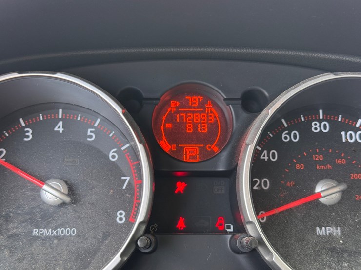 2010-nissan-rogue-image-65
