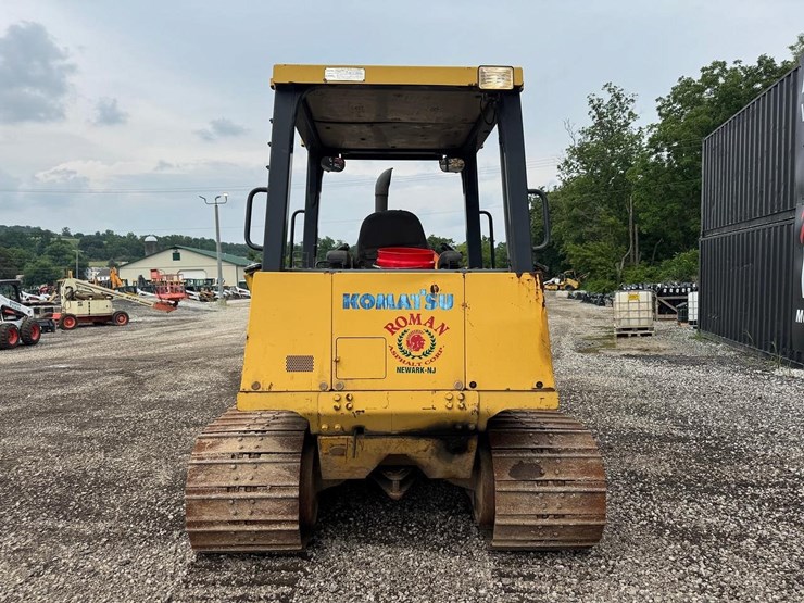 2004-komatsu-d31px-21-image-5