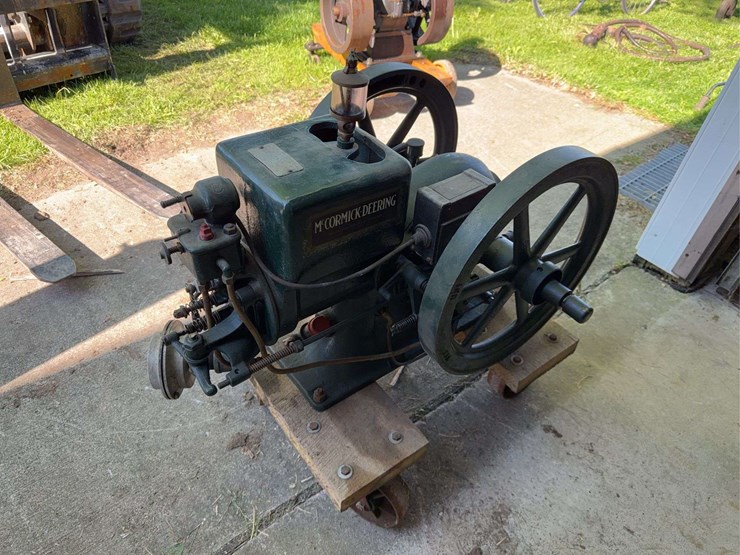 mccormick-deering-1/2-hp-engine-image-6