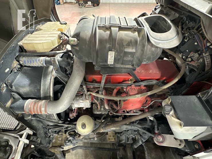 2009-kenworth-t660-image-25