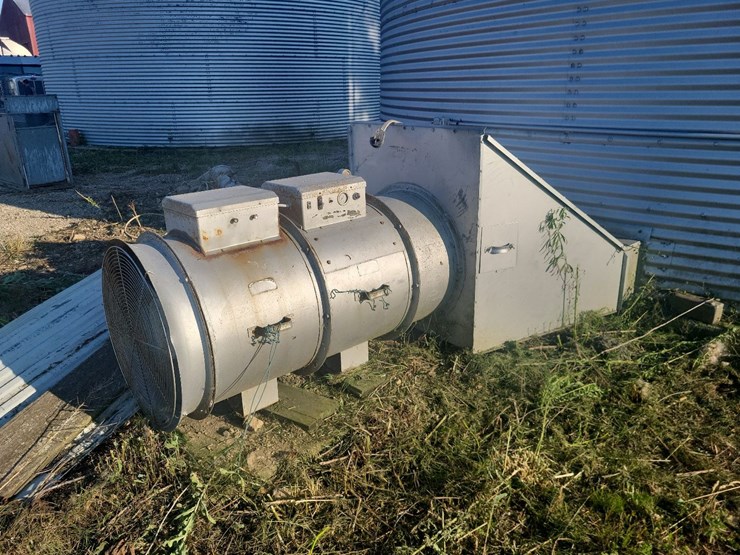 grain-bin---closest-to-road-image-17