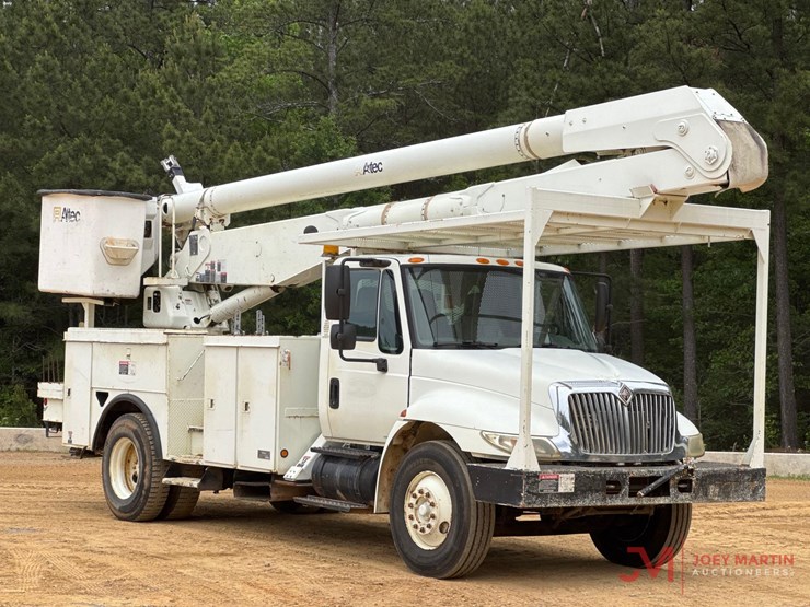2004-international-durastar-4300-image-1