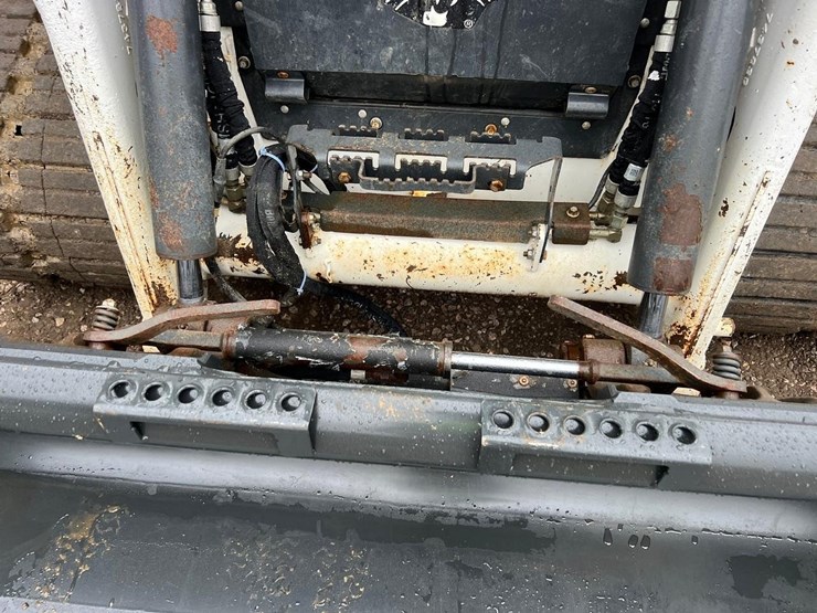2023-bobcat-t76-image-11