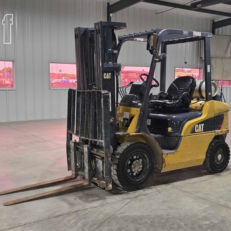 2018 CATERPILLAR GP25N