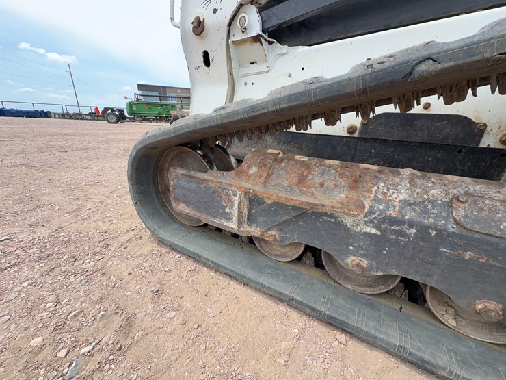 2017-bobcat-t650-image-24