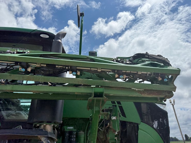 2016-john-deere-r4038-image-78