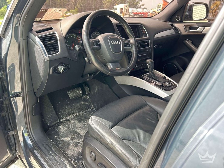 2011-audi-q5-image-12