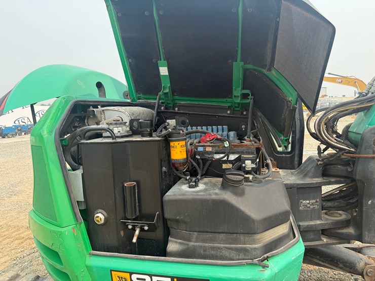 jcb-85z-1-image-31
