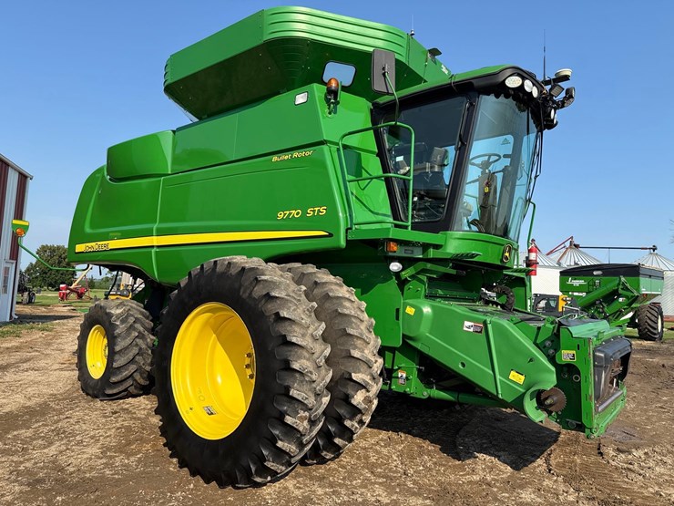 2011-john-deere-9770-sts-image-78