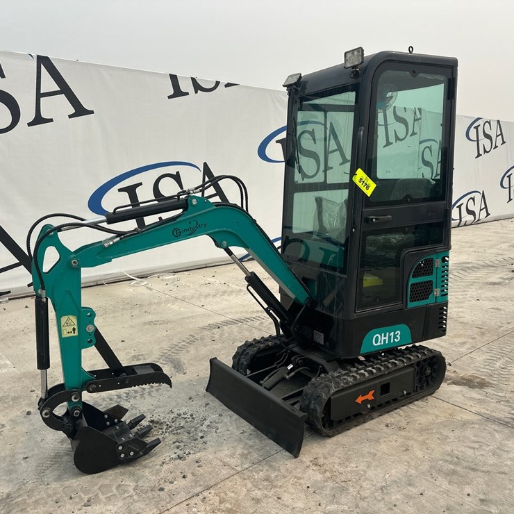 #5176 • 2026 CFG QH13 Mini Excavator