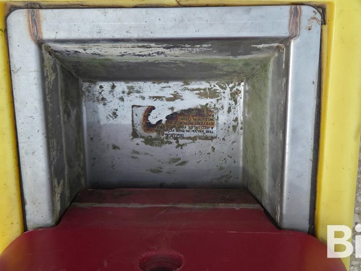 ritchie-heated-livestock-waterer-image-11