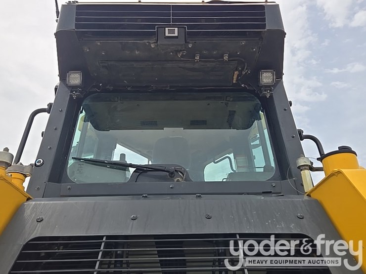2023-komatsu-d61pxi-24-image-46
