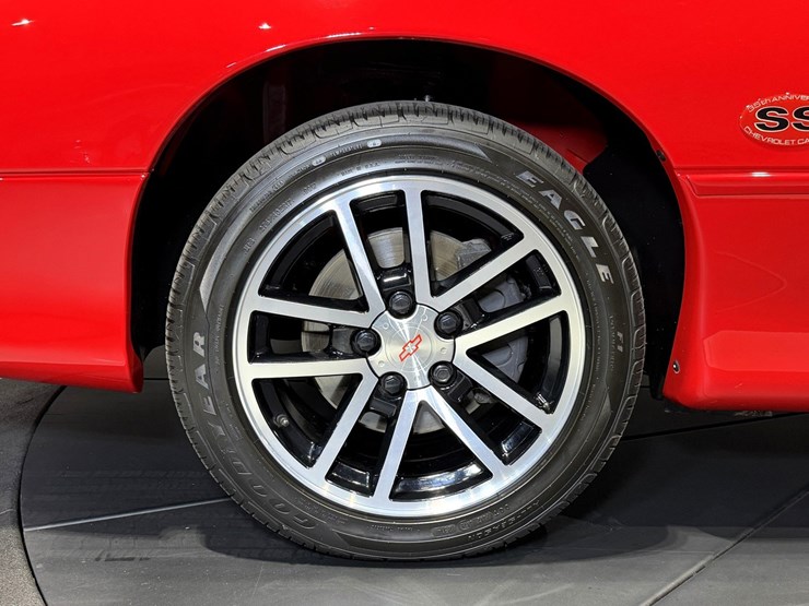 #1517-•-2002-chevrolet-camaro-ss-image-49