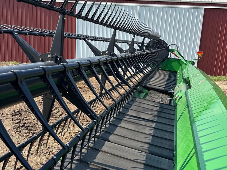 2018-john-deere-635fd-image-33