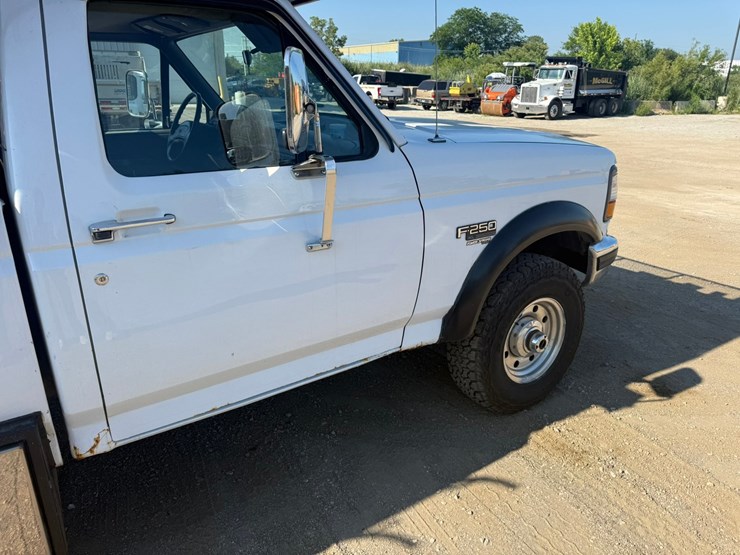 1996-ford-f250-image-17