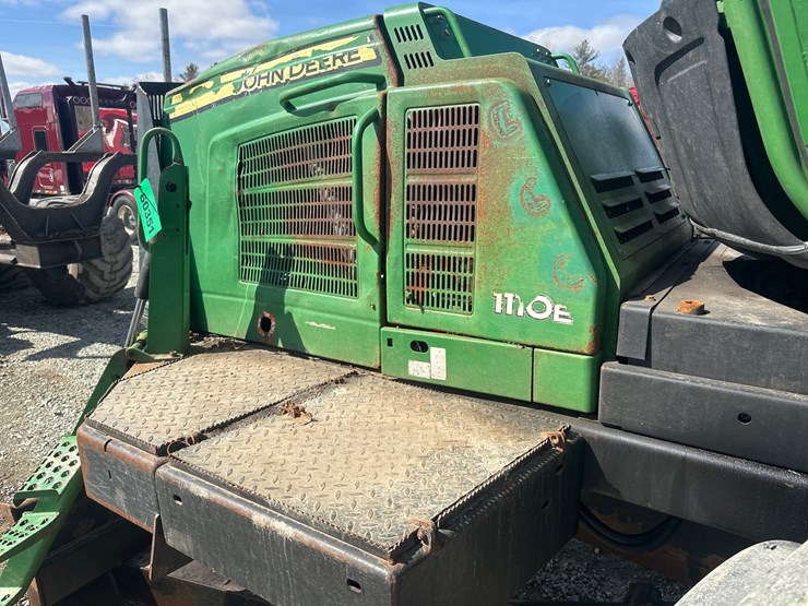 deere-1110e-image-17