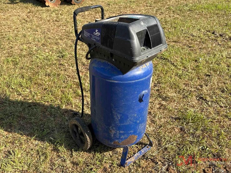 campbell-hausfield-22-gallon-electric-air-compressor-image-3